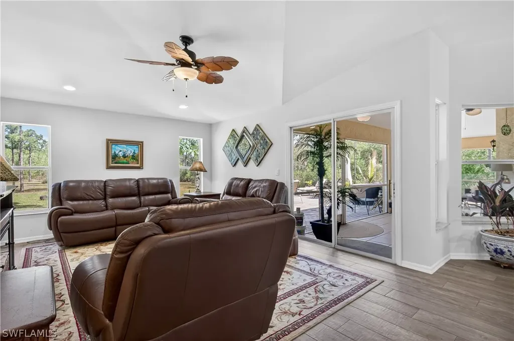 3545 72nd Avenue NE Naples FL 34120