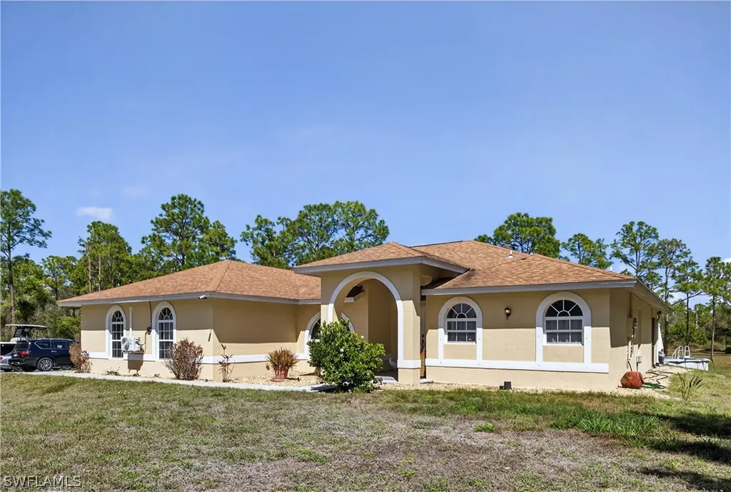 3545 72nd Avenue NE Naples FL 34120