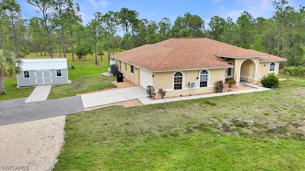 3545 72nd Avenue NE Naples FL 34120