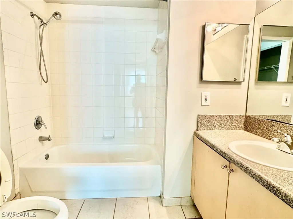 1200 Reserve Way Naples FL 34105