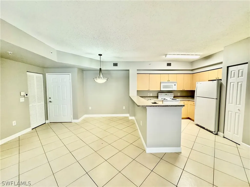 1200 Reserve Way Naples FL 34105