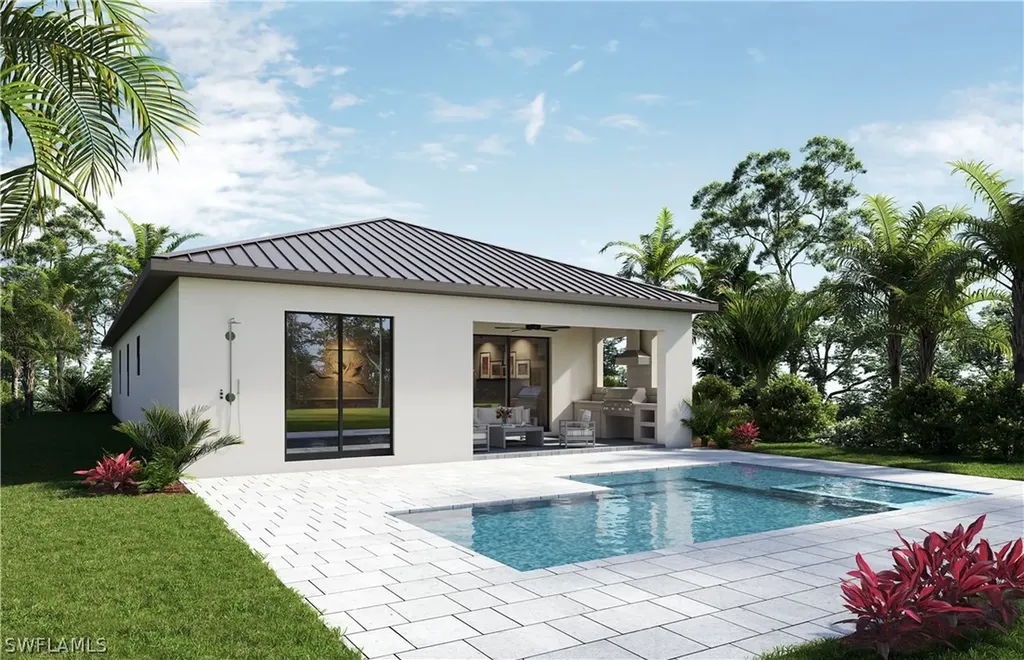 745 105th Avenue N Naples FL 34108