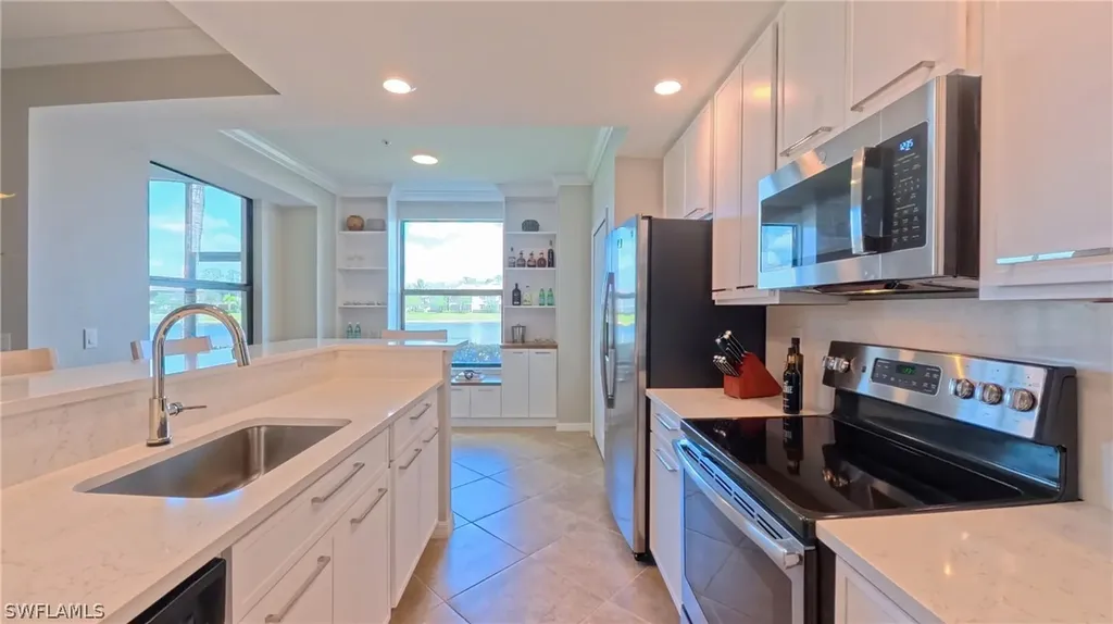 Naples FL, 9529 Avellino Way, Unit 2813