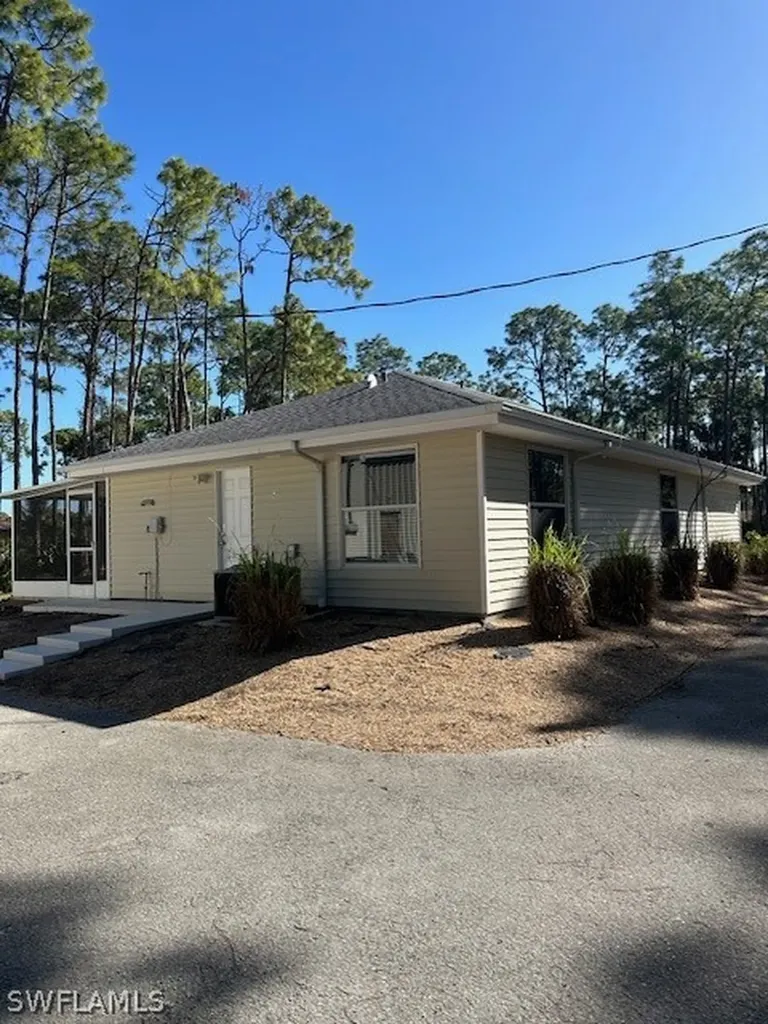 25168 Pinson Drive Bonita Springs FL 34135