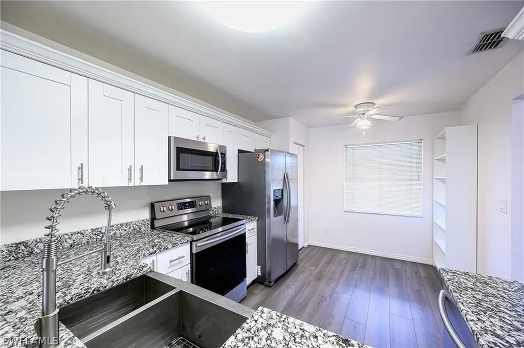 1476 Churchill Circle Naples FL 34116