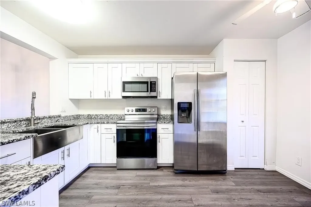 1476 Churchill Circle Naples FL 34116