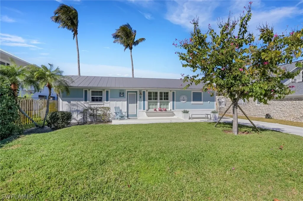 1293 Rainbow Court Naples FL 34110