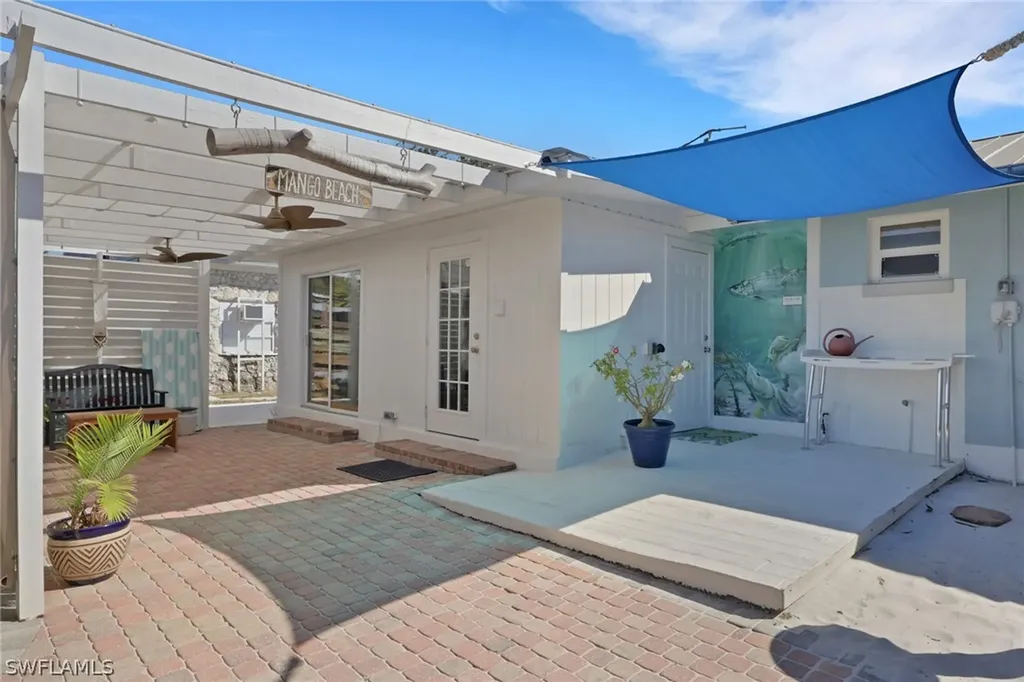 1293 Rainbow Court Naples FL 34110
