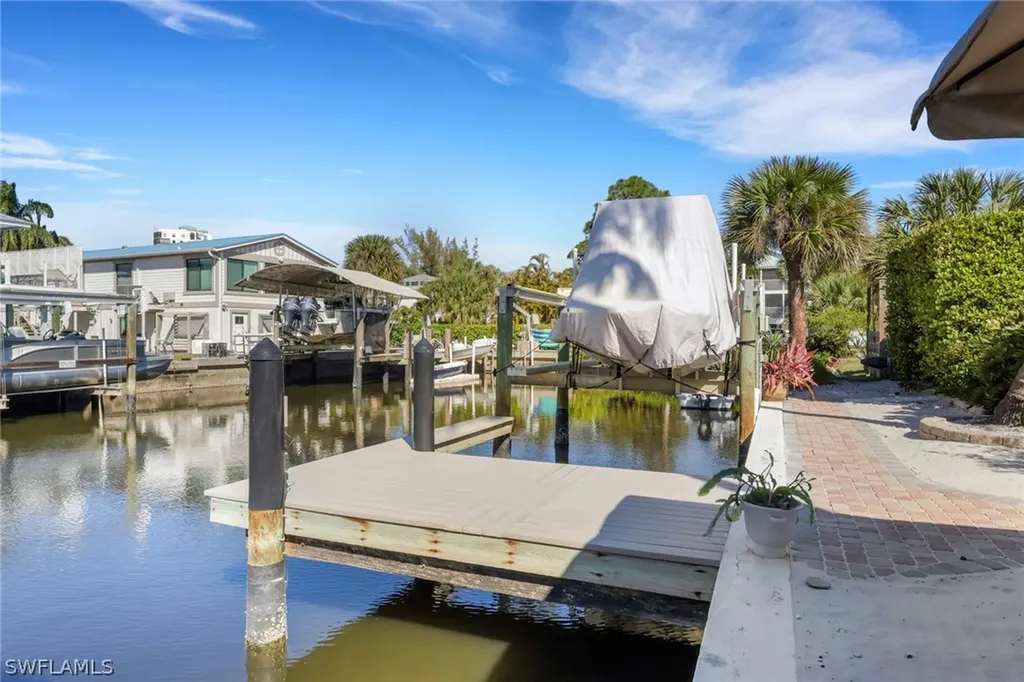 1293 Rainbow Court Naples FL 34110