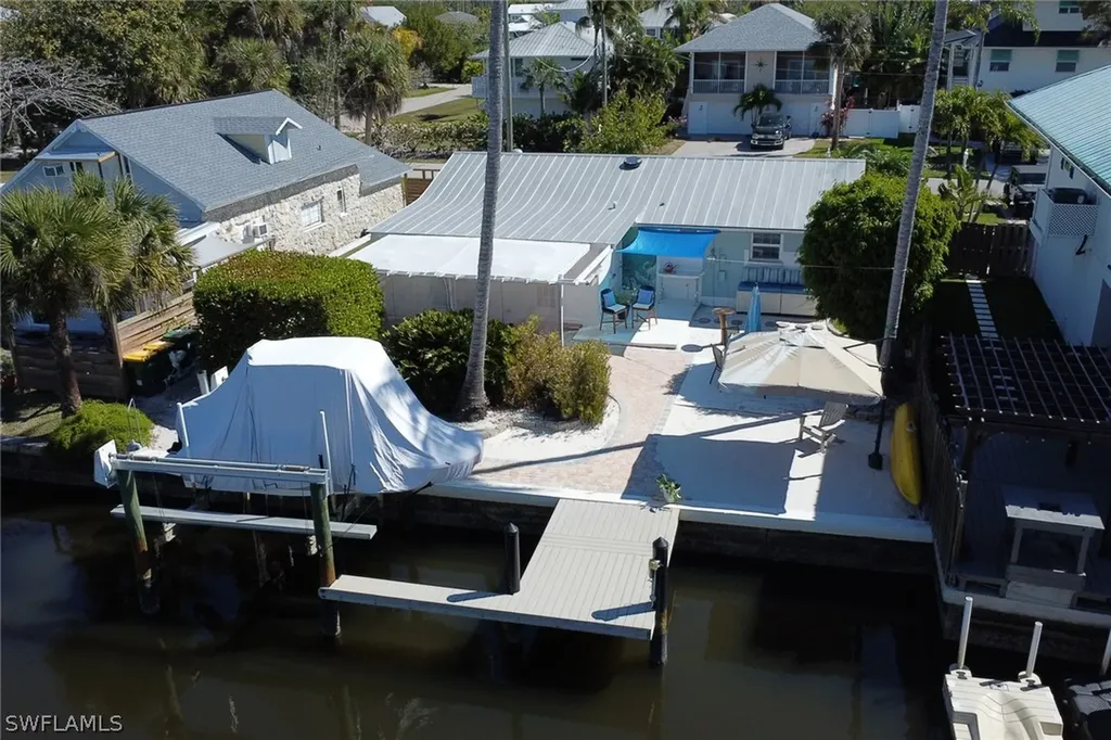 1293 Rainbow Court Naples FL 34110