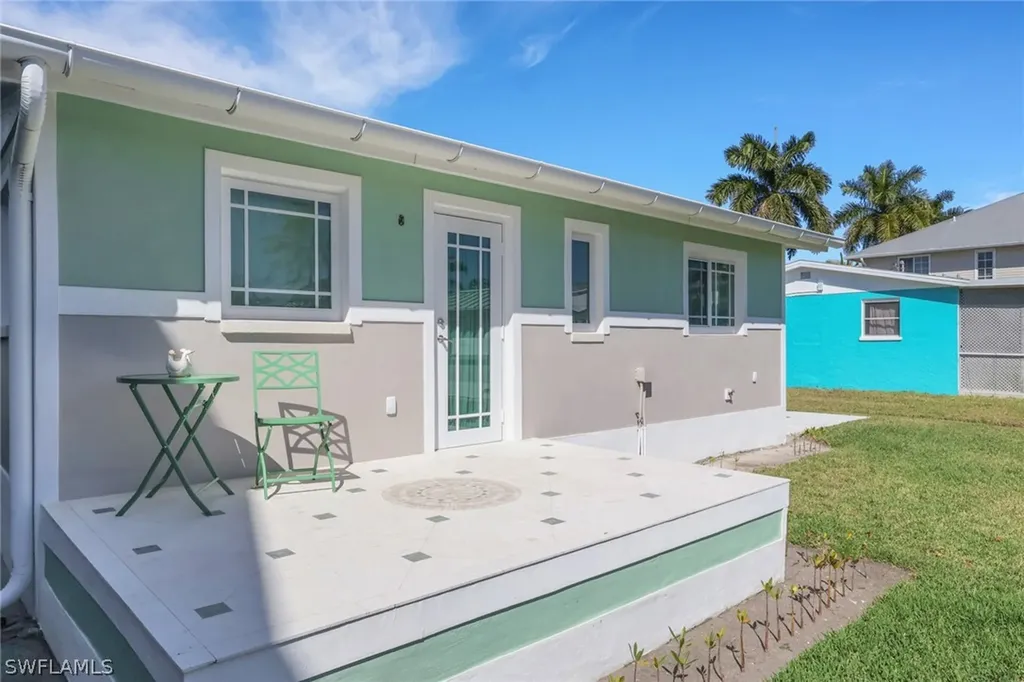 1278 Rainbow Court Naples FL 34110