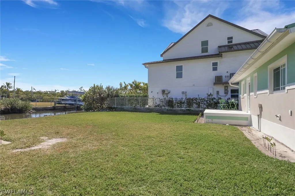 1278 Rainbow Court Naples FL 34110
