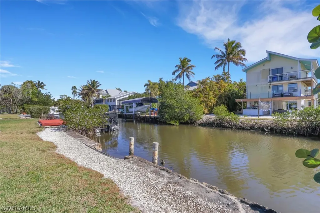 1278 Rainbow Court Naples FL 34110