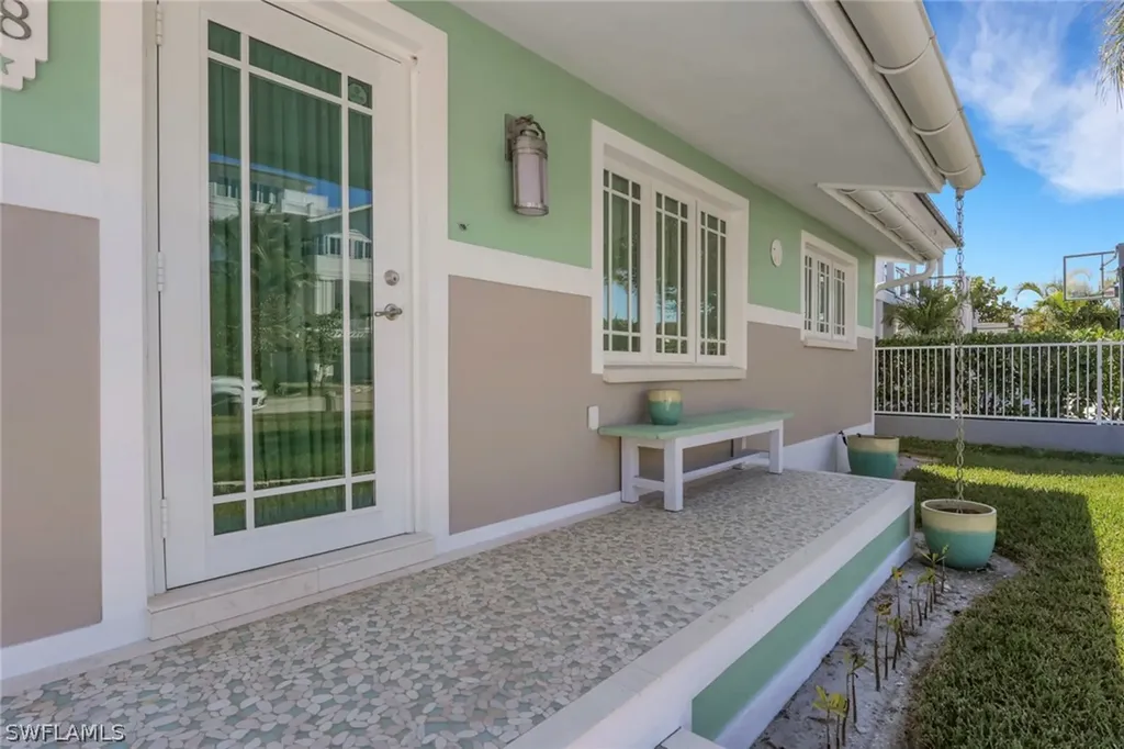 1278 Rainbow Court Naples FL 34110