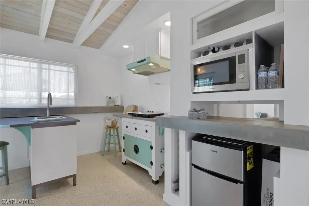 1278 Rainbow Court Naples FL 34110