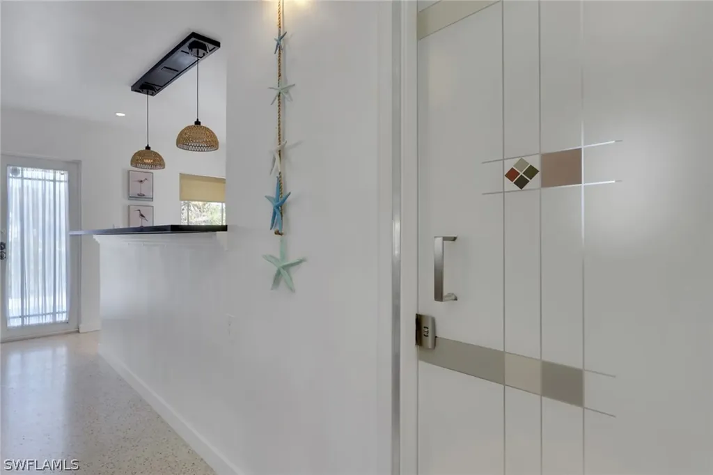 1290 Venetian Way Naples FL 34110