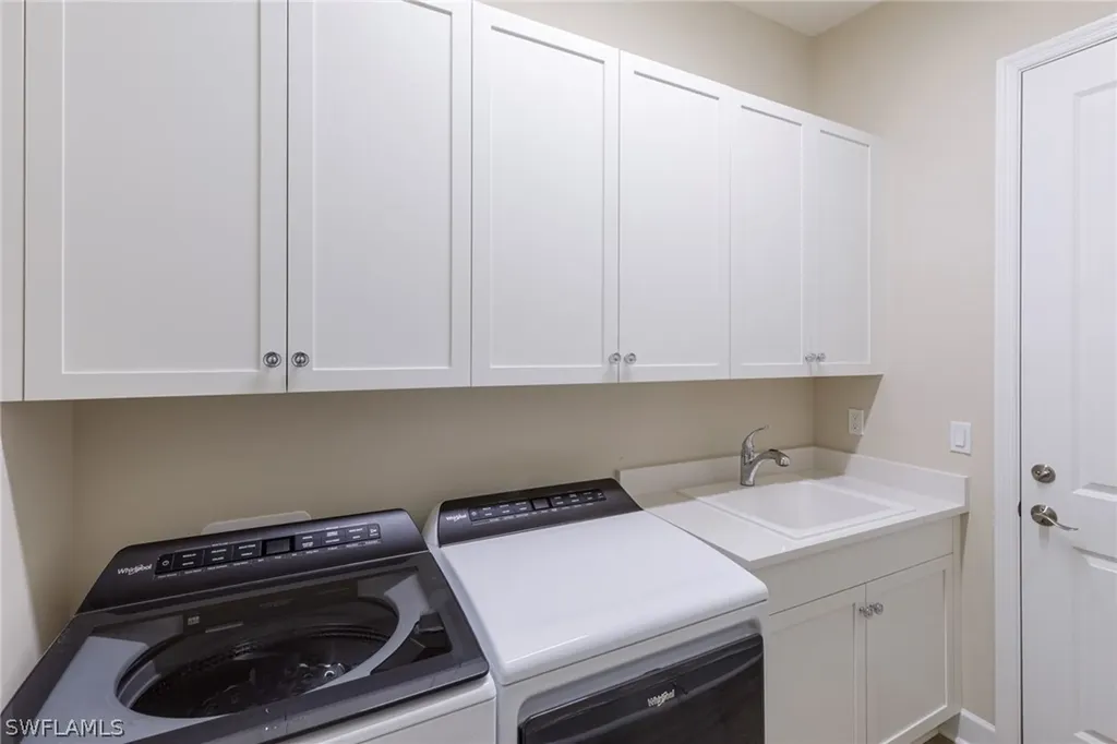 7184 Cayo Coco Lane Naples FL 34113