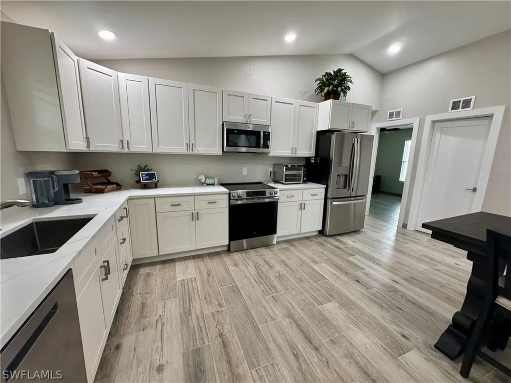 27431 Dortch Avenue Bonita Springs FL 34135