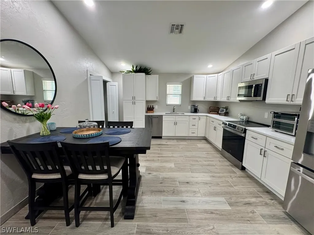 27431 Dortch Avenue Bonita Springs FL 34135