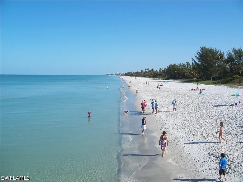 20TH Avenue NE Naples FL 34120