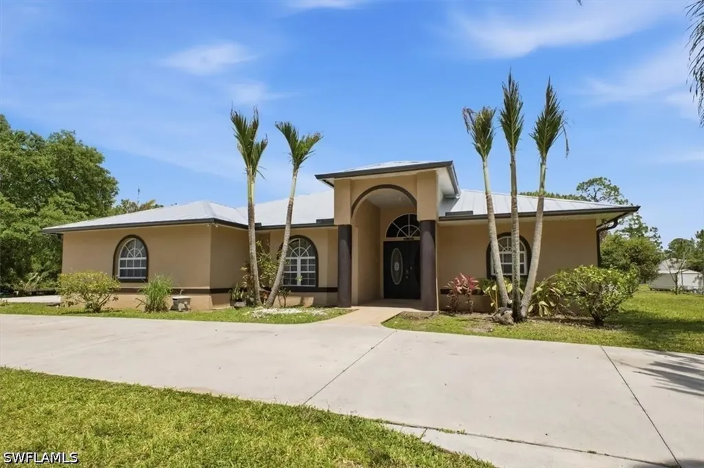 1420 Columbus Avenue Lehigh Acres FL 33972