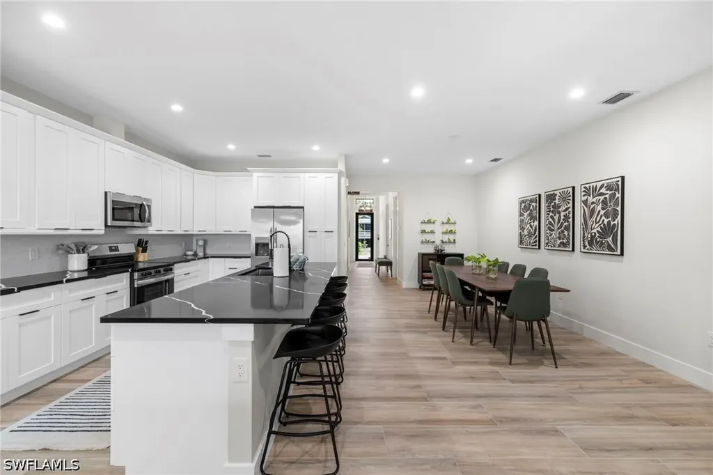 3032 Woodside Avenue Naples FL 34112