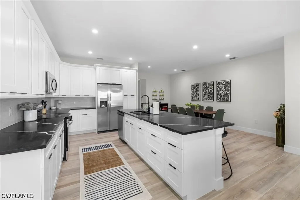 3032 Woodside Avenue Naples FL 34112
