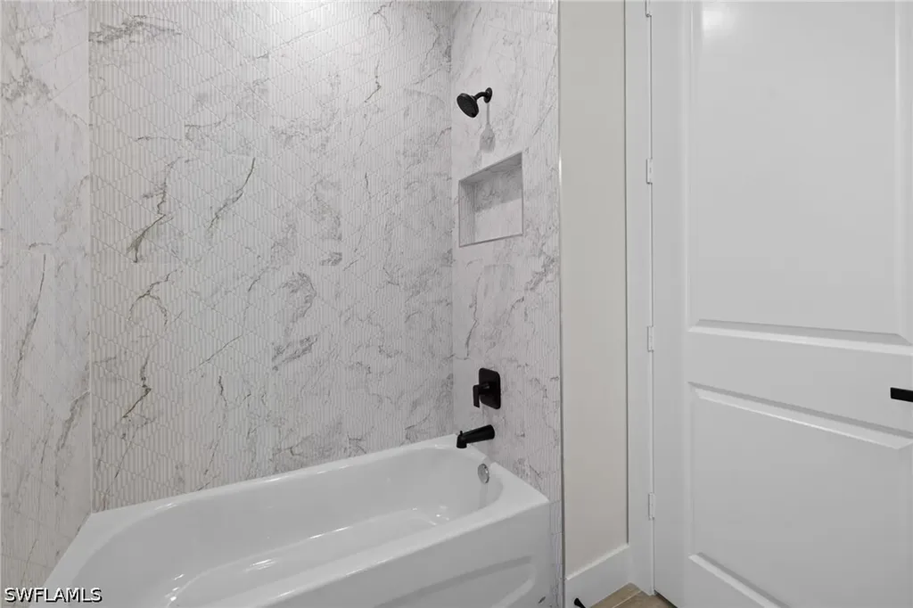 3032 Woodside Avenue Naples FL 34112