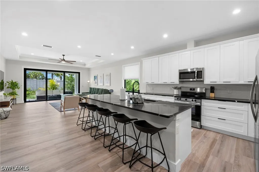 3032 Woodside Avenue Naples FL 34112