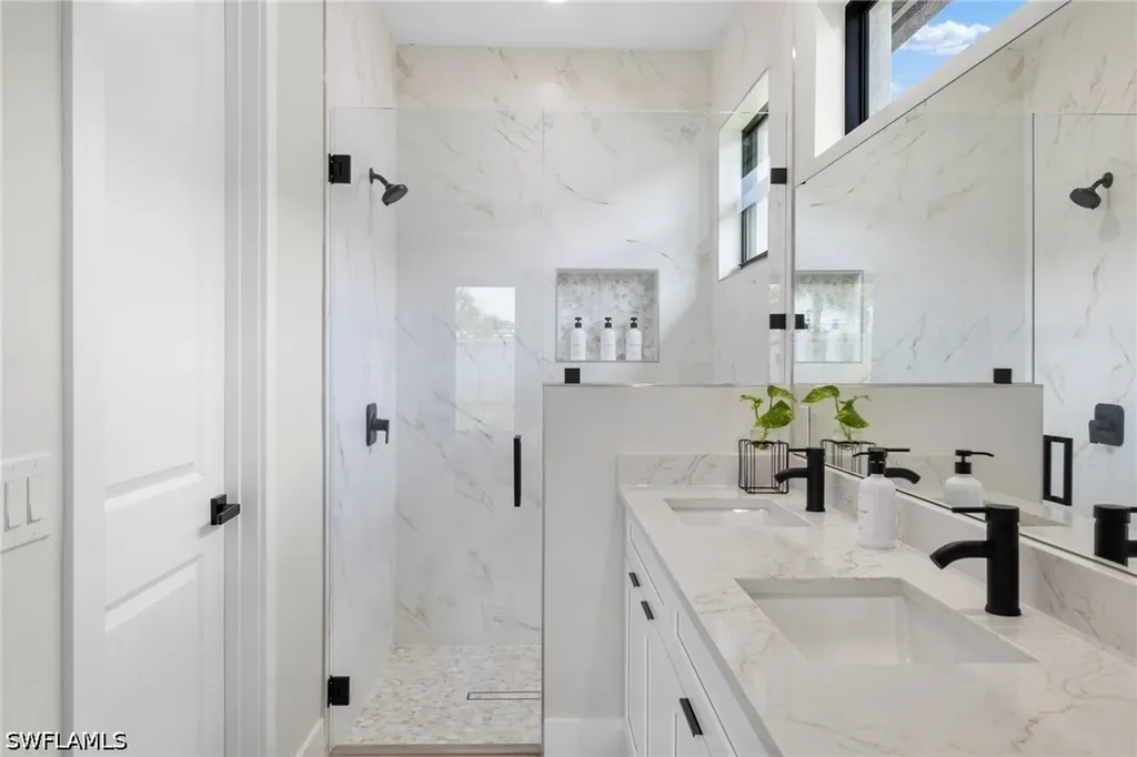 3032 Woodside Avenue Naples FL 34112
