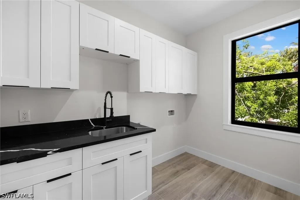 3032 Woodside Avenue Naples FL 34112