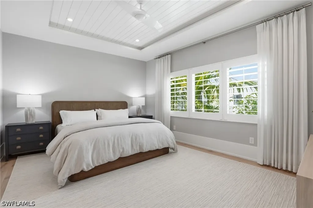 685 2nd Street S Naples FL 34102