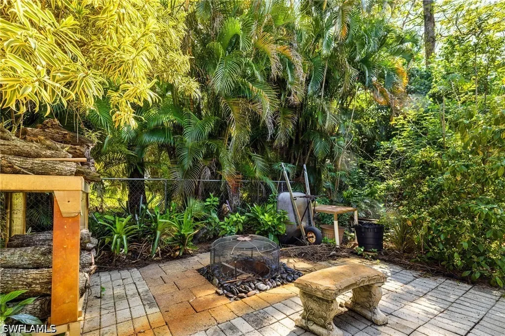 8164 Harrisburg Drive Fort Myers FL 33967