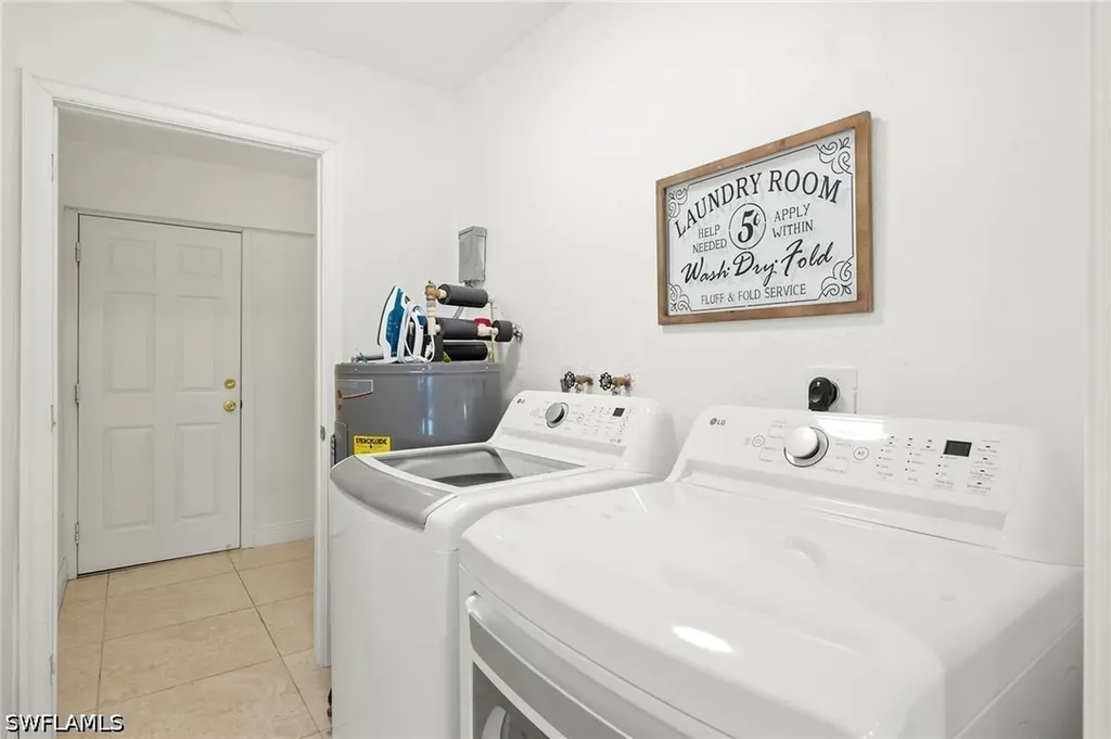 749 91st Avenue N Naples FL 34108