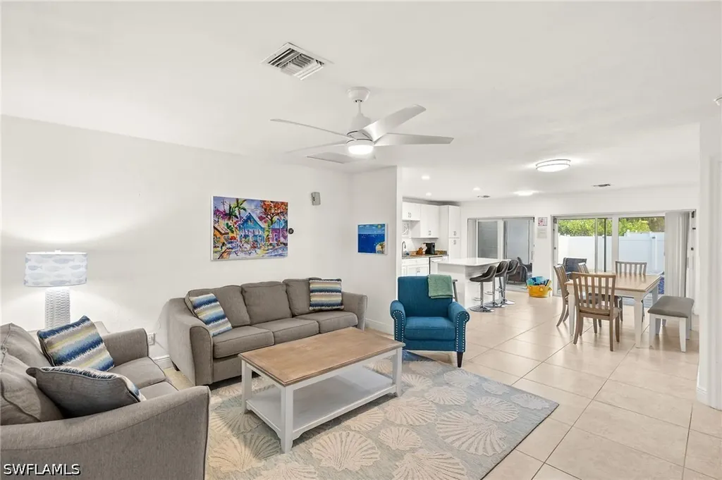 749 91st Avenue N Naples FL 34108