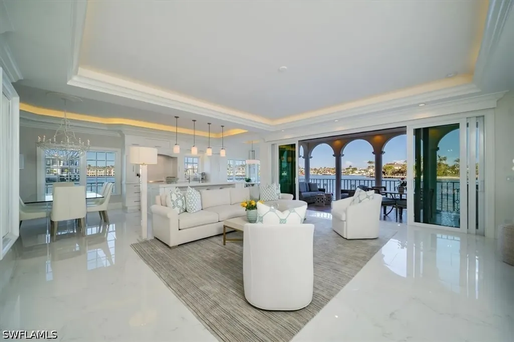 4000 Gulf Shore Boulevard N Naples FL 34103