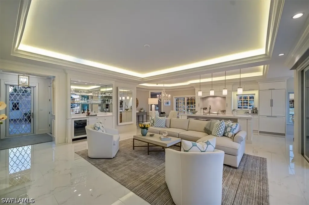 4000 Gulf Shore Boulevard N Naples FL 34103