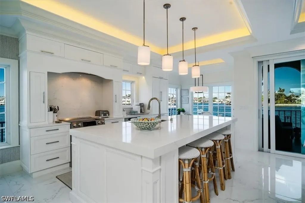 4000 Gulf Shore Boulevard N Naples FL 34103