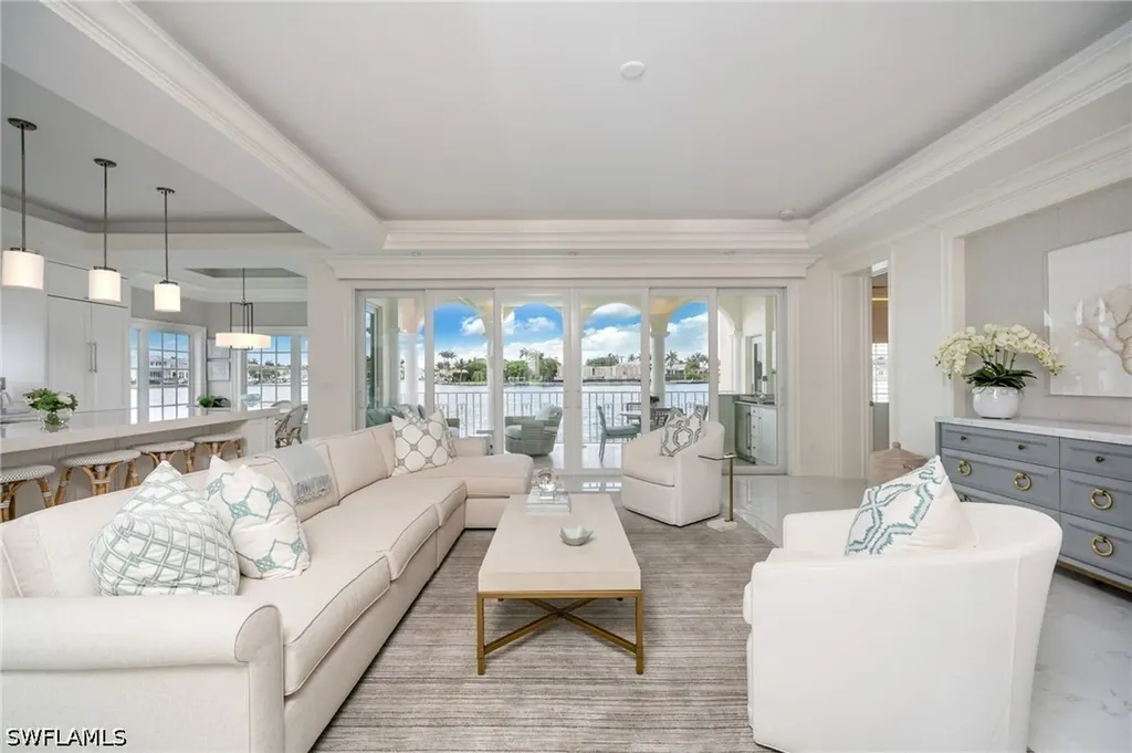 4000 Gulf Shore Boulevard N Naples FL 34103