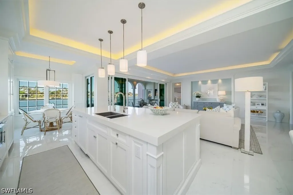 4000 Gulf Shore Boulevard N Naples FL 34103