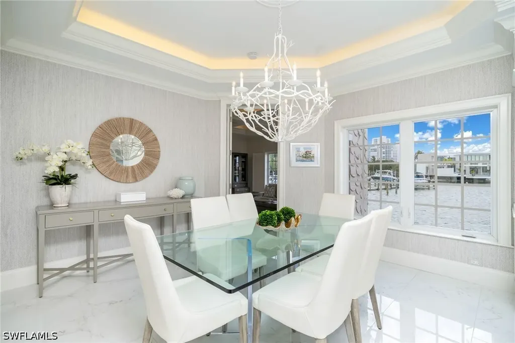 4000 Gulf Shore Boulevard N Naples FL 34103