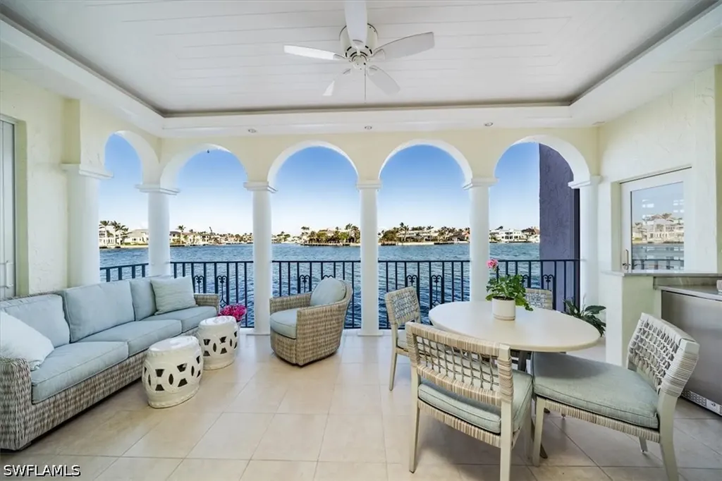 4000 Gulf Shore Boulevard N Naples FL 34103