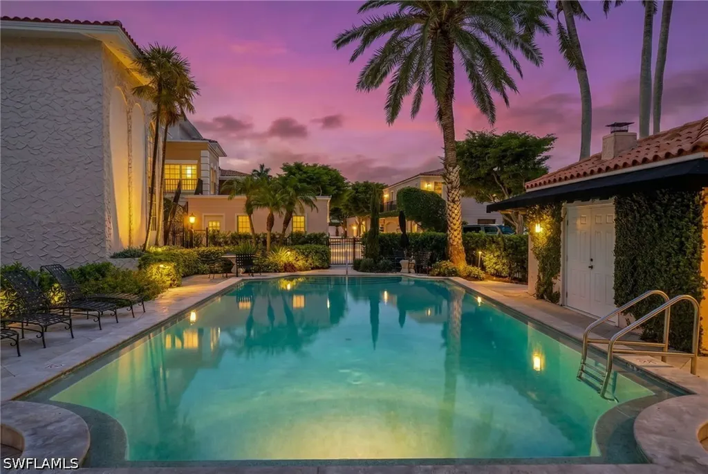 4000 Gulf Shore Boulevard N Naples FL 34103