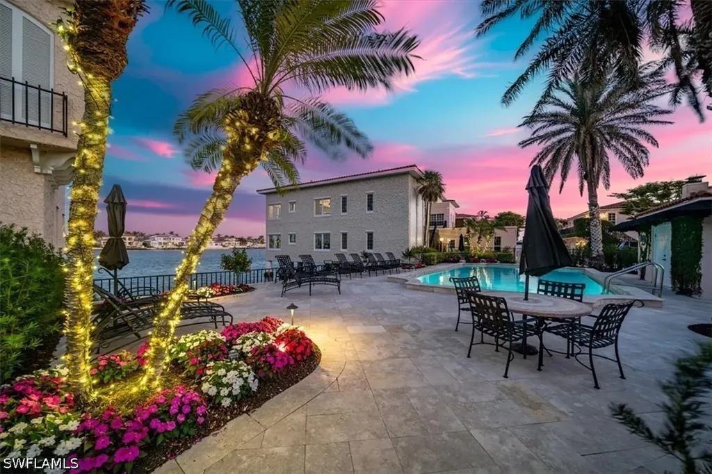 4000 Gulf Shore Boulevard N Naples FL 34103