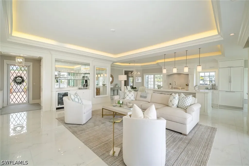 4000 Gulf Shore Boulevard N Naples FL 34103