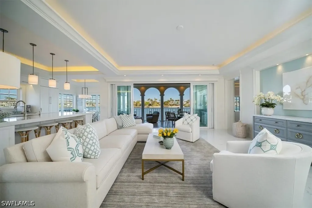4000 Gulf Shore Boulevard N Naples FL 34103