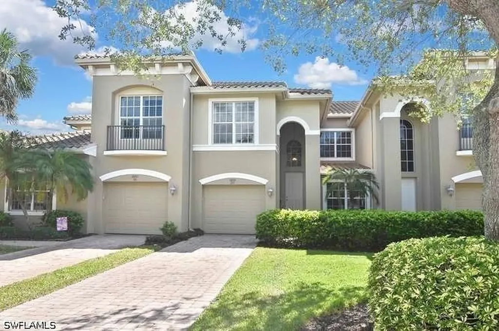 18921 Bay Woods Lake Drive Fort Myers FL 33908