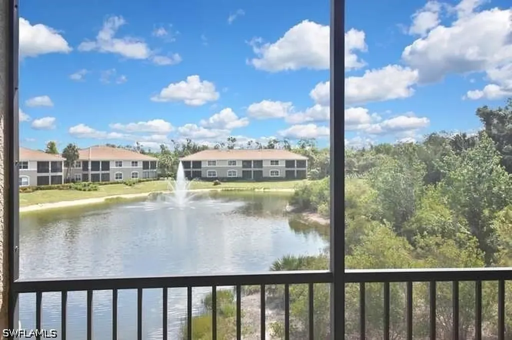 18921 Bay Woods Lake Drive Fort Myers FL 33908