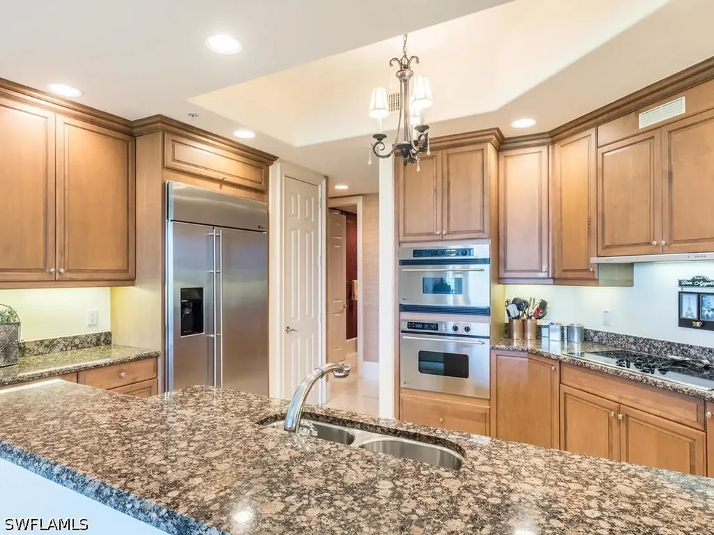 2728 Tiburon Boulevard E Naples FL 34109