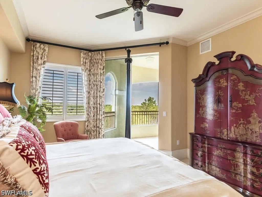 2728 Tiburon Boulevard E Naples FL 34109